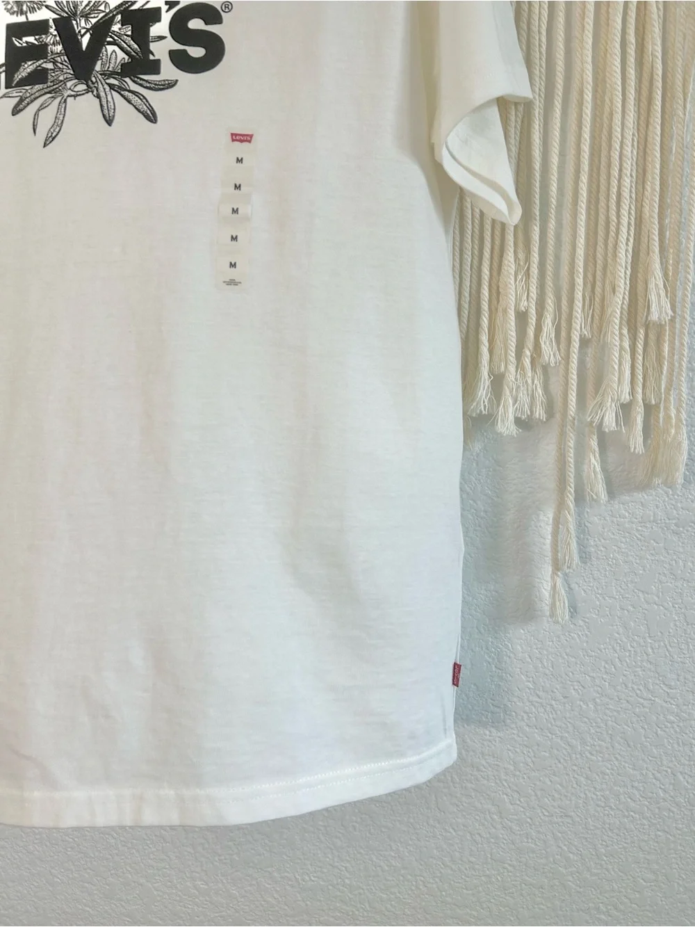 Levi's White Short-Sleeve Tee with Black Floral Logo
